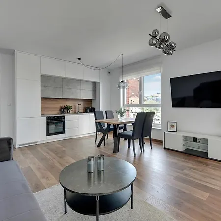 Bastion Walowa Center & Parking By Downtown * Gdansk