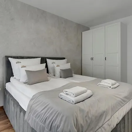 Bastion Walowa Center & Parking By Downtown Gdansk