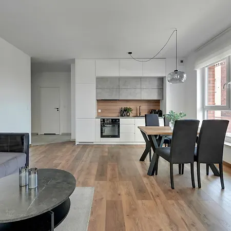 Bastion Walowa Center & Parking By Downtown Gdansk