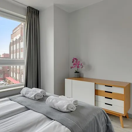 Bastion Walowa Center & Parking By Downtown Apartamento