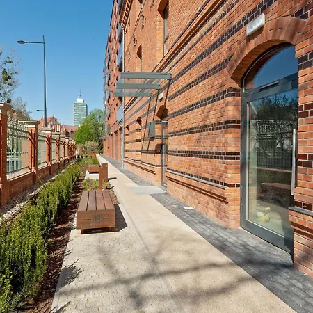 Bastion Walowa Center & Parking By Downtown * Gdaňsk