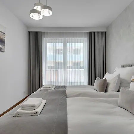 Bastion Walowa Center & Parking By Downtown * גדנסק