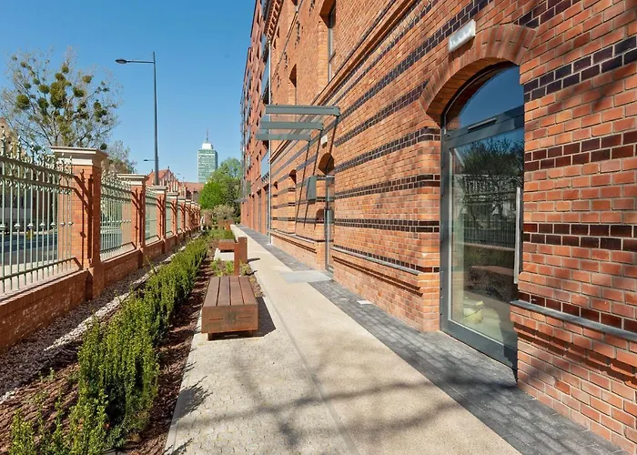 Bastion Walowa Center & Parking By Downtown * Gdańsk