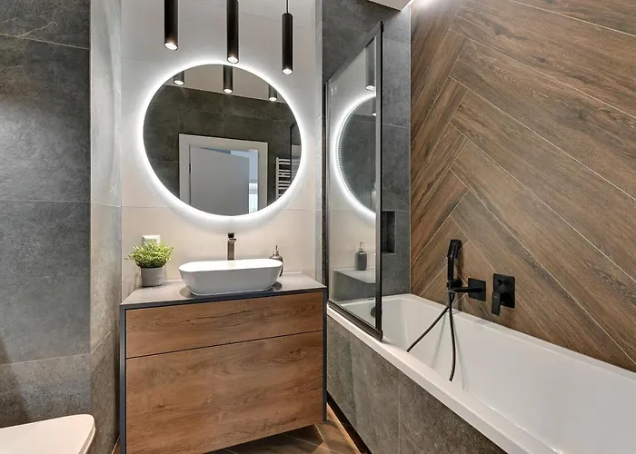 Bastion Walowa Center & Parking By Downtown * Gdańsk