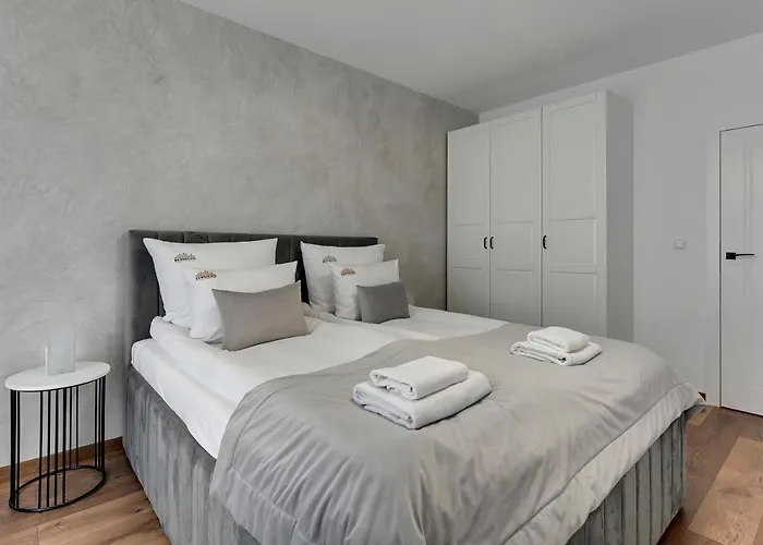 Bastion Walowa Center & Parking By Downtown Gdańsk